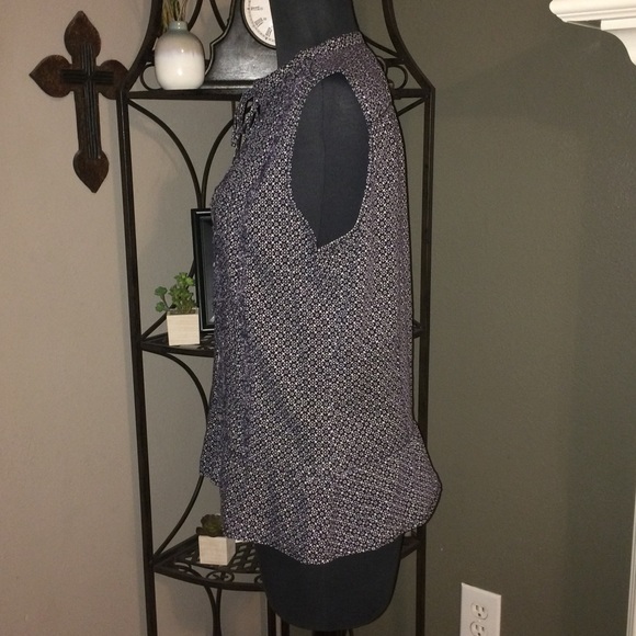 Banana Republic Top - Picture 2 of 7